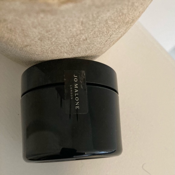 Jo Malone Myrrh & Tonka Body Crème
New with tags without the box. 50 ML. - Picture 3 of 4